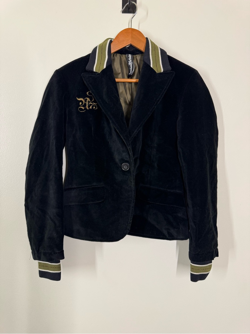 Vintage Section Urbaine Black Velvet Women's Blazer Jacket Olive Trim